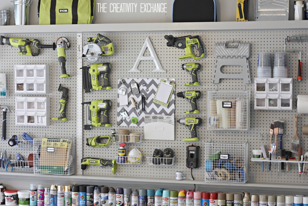 DIY GARAGE PEGBOARD STORAGE