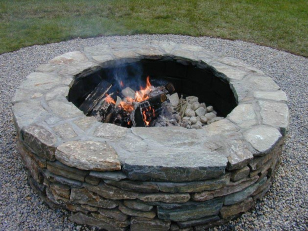 20 Stunning DIY Fire Pits You Can Build Easily - Home And ...