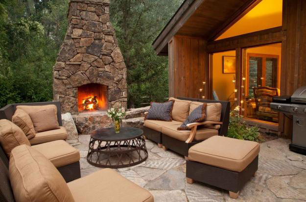 Brick Fireplace Plan To Extends Your Outdoor Hangout