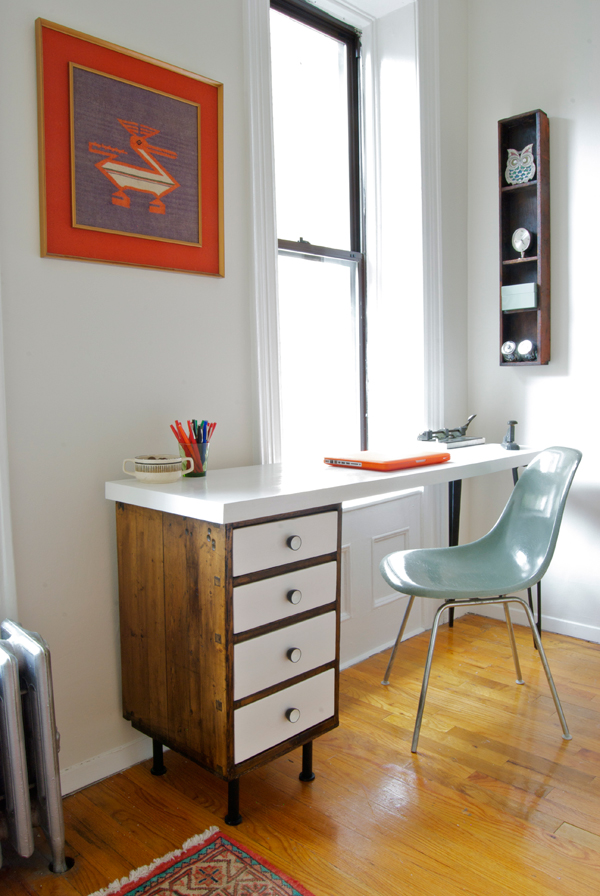 Minimalist Homemade Desks for Large Space