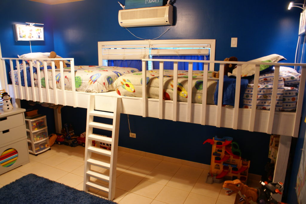 27 DIY Loft Beds For Kids To Have Fun Space Under Their Bed Home And 