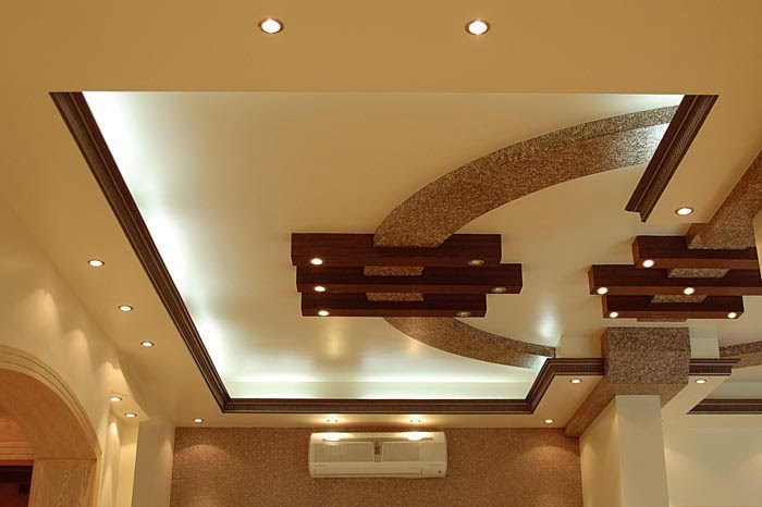 stylish ceiling for a luxury room
