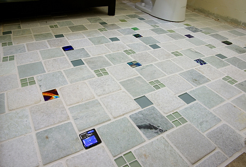 Glass Bathroom Floor Tiles