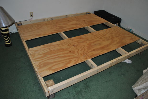 comfortable bed frame