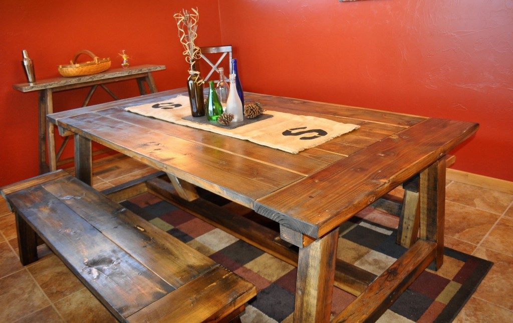 DIY farmhouse dining room table