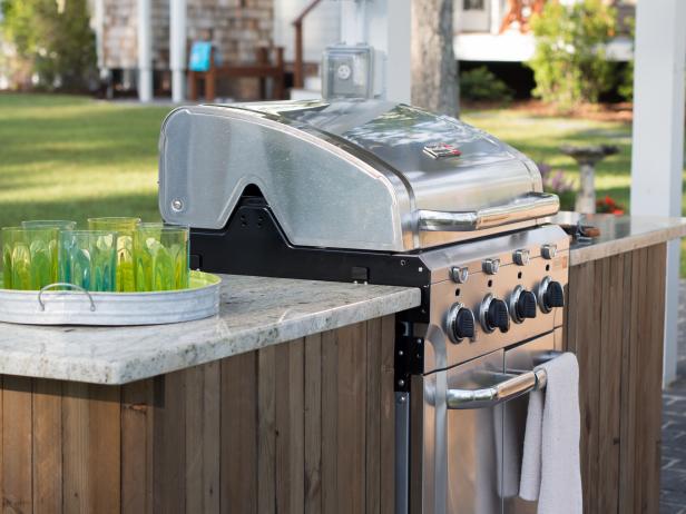 Build the outdoor kitchen island with this easy to follow plan