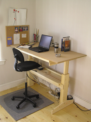 DIY computer desk 