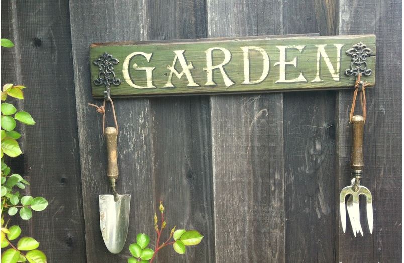 A Garden Tools Hanger DIY Wooden Sign
