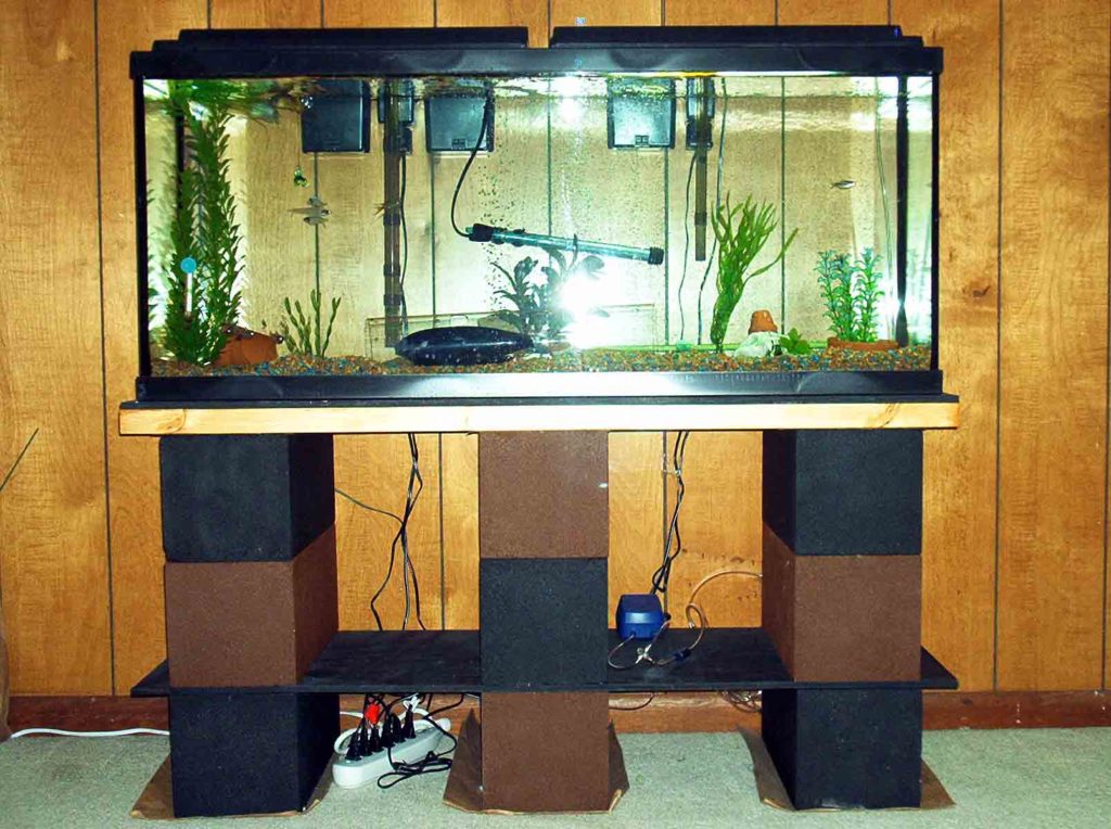 37 DIY Aquarium Stands For Various Sizes Of Fish Tanks - CinDer Block StanD 1024x764