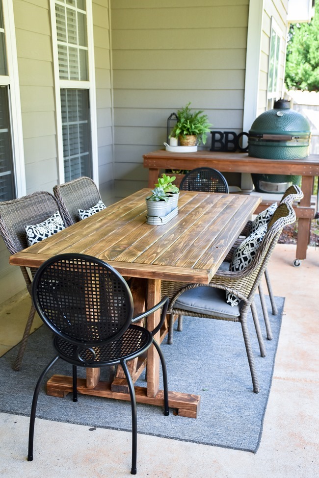 Frugal DIY Outdoor Table