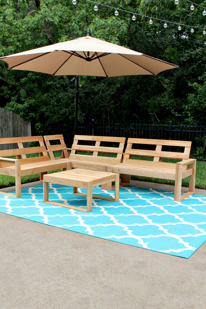 DIY Outdoor Sectional With Umbrella