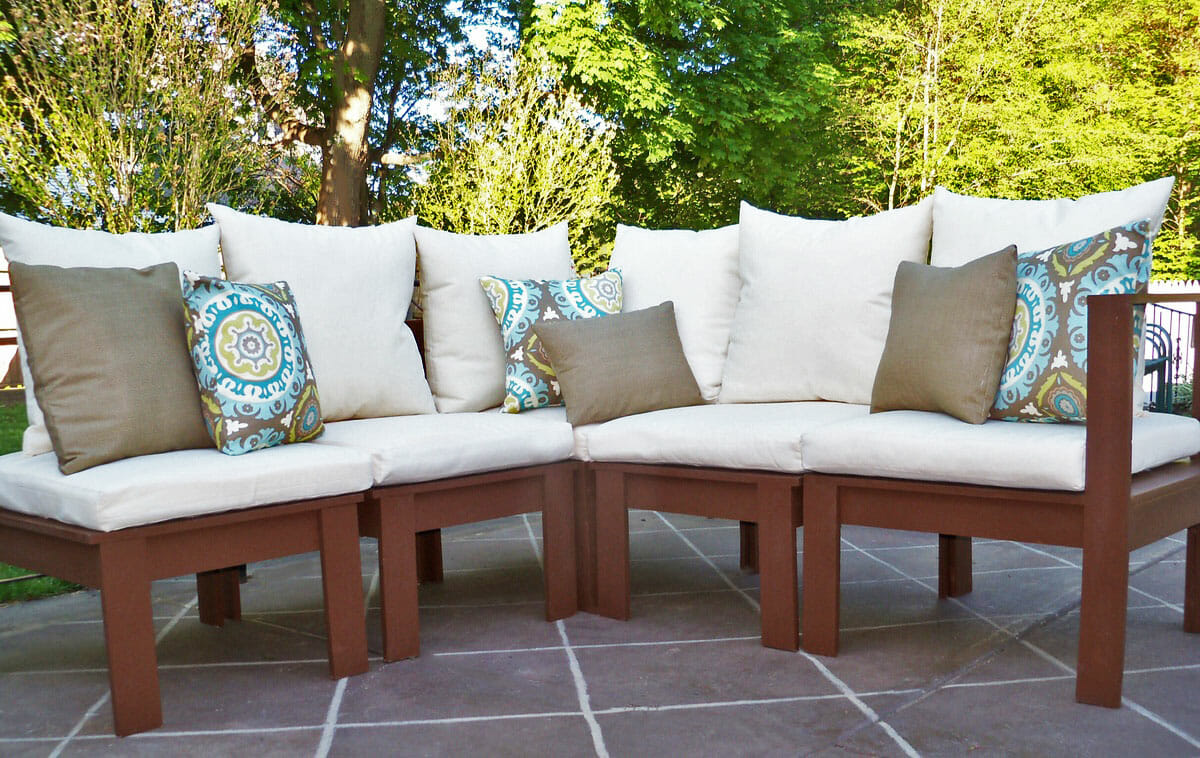 17 DIY Outdoor Sectional Couch and Sofa Plans You May Like To DIY
