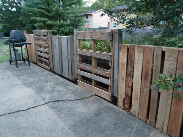 DIY Patio Privacy Fence