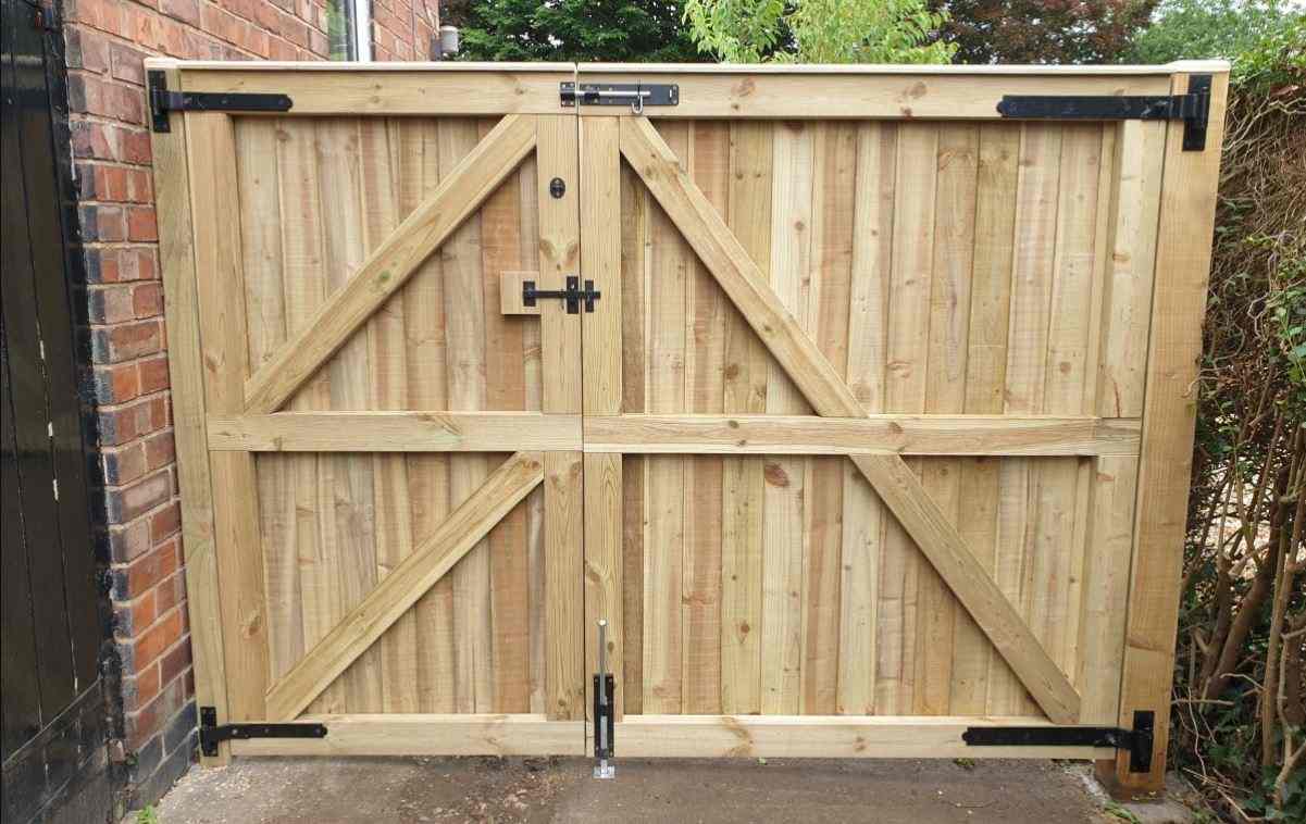 21 DIY Driveway Gates-How To Build A Driveway Gate