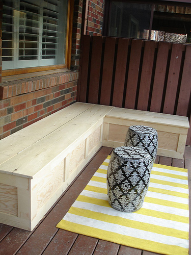 L-shaped corner bench